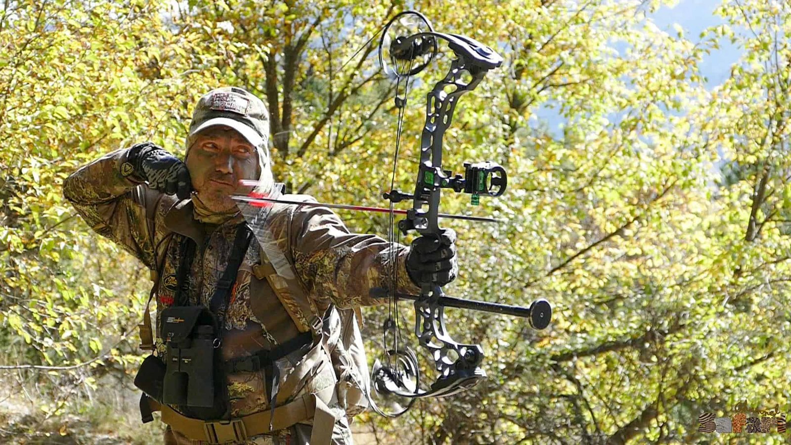 Американски трапер на лов с лък в България